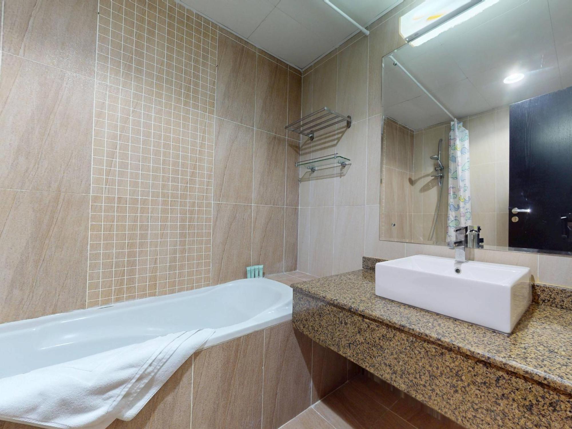Apartment Spacious Duplex 4br With Maids *